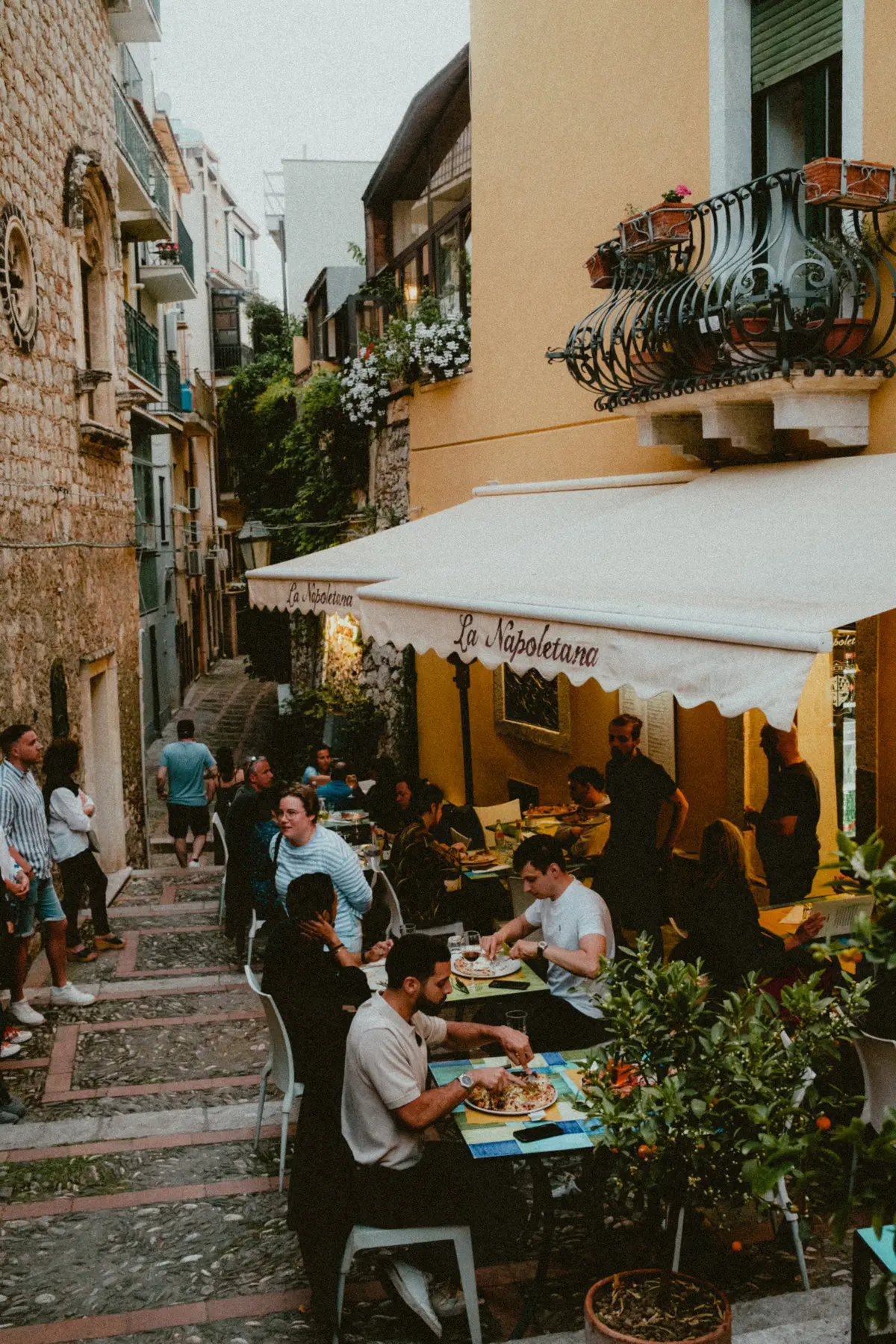 la napoletana white lotus hotel sicily four seasons san domenica taormina travel