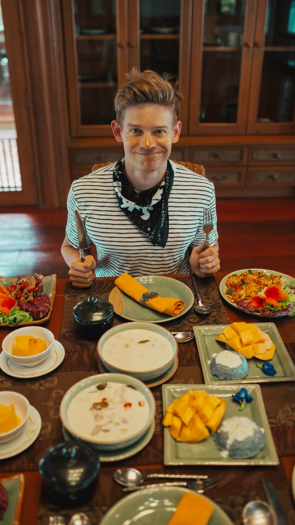 feast1akb.webp
